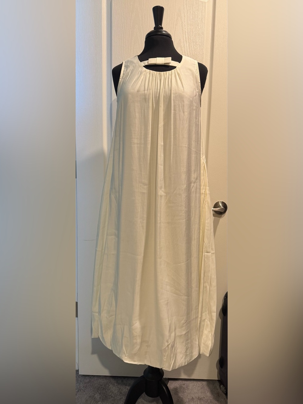 Cream Maxi Skirt - Elegant Flowing Women's Skirt with 2 side pockets.